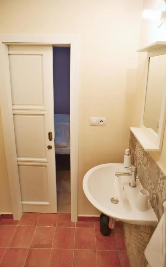 Lovely Lila Apartment Prague Czech Republic