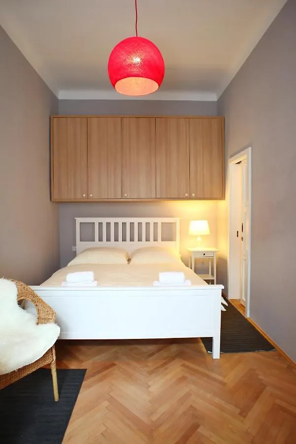 Lovely Lila Apartment Prague Czech Republic